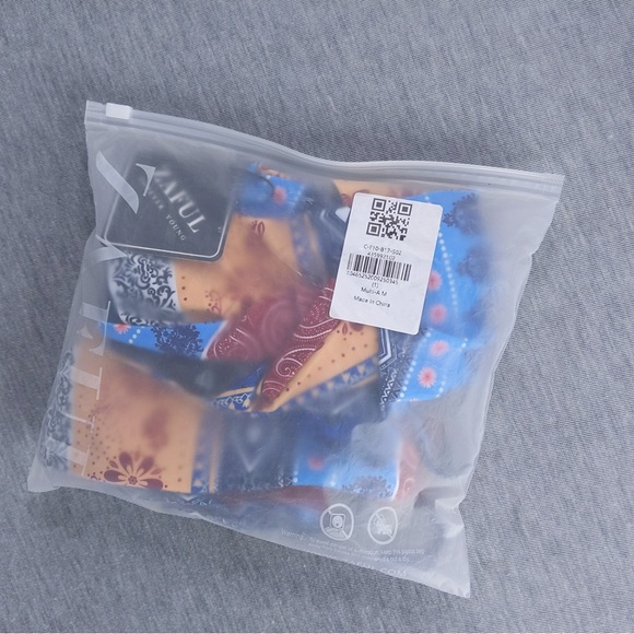 Zaful Floral Paisley Strappy Bikini Set - Picture 14 of 15